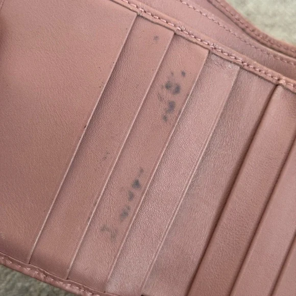 Gucci Pink Leather Monogram Wallet - Picture 11 of 15